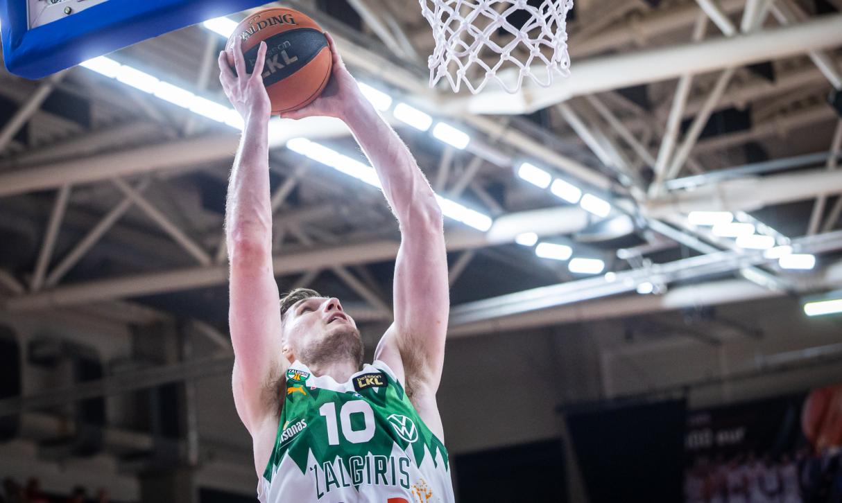Utenoje karaliavęs „Žalgiris“ – per žingsnį nuo titulo
