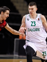 Kauno „Žalgiris“ „Betsafe-LKL“ kovoms registravo du krepšininkus iš jaunimo komandos