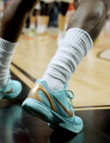 Ballzy x Kicks: nuo WNBA žvaigždės batelių iki Niujorko Laisvės statulos įkvėptų „Kobe“