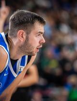 Išretėjusioje „Neptūno“ įguloje spindintis D. Tarolis nepraranda kovinės dvasios: „Turime išgyventi ir nepasiduoti“