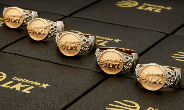 Čempionams – išskirtinio dizaino aukso žiedai
