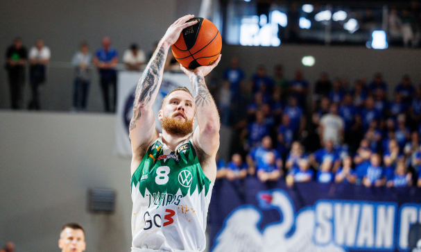 „Žalgiris“ saviems sirgaliams prisistatė užtikrinta pergale prieš šiauliečius