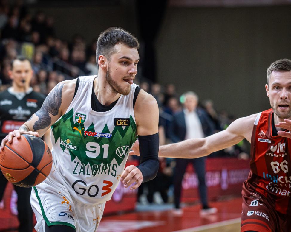 Žaidėjus patausojęs „Žalgiris“ turėjo paprakaituoti dėl pergalės Utenoje