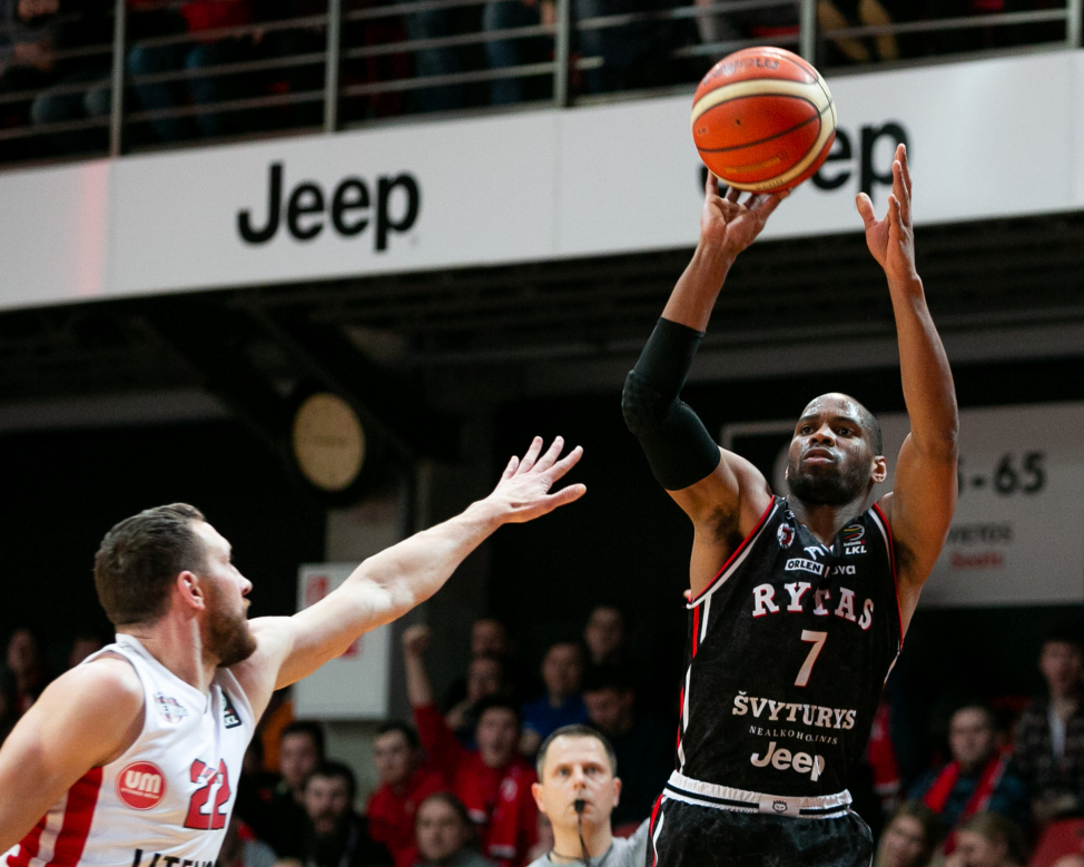 T. Holloway lead Rytas to the King Mindaugas Cup Final Four
