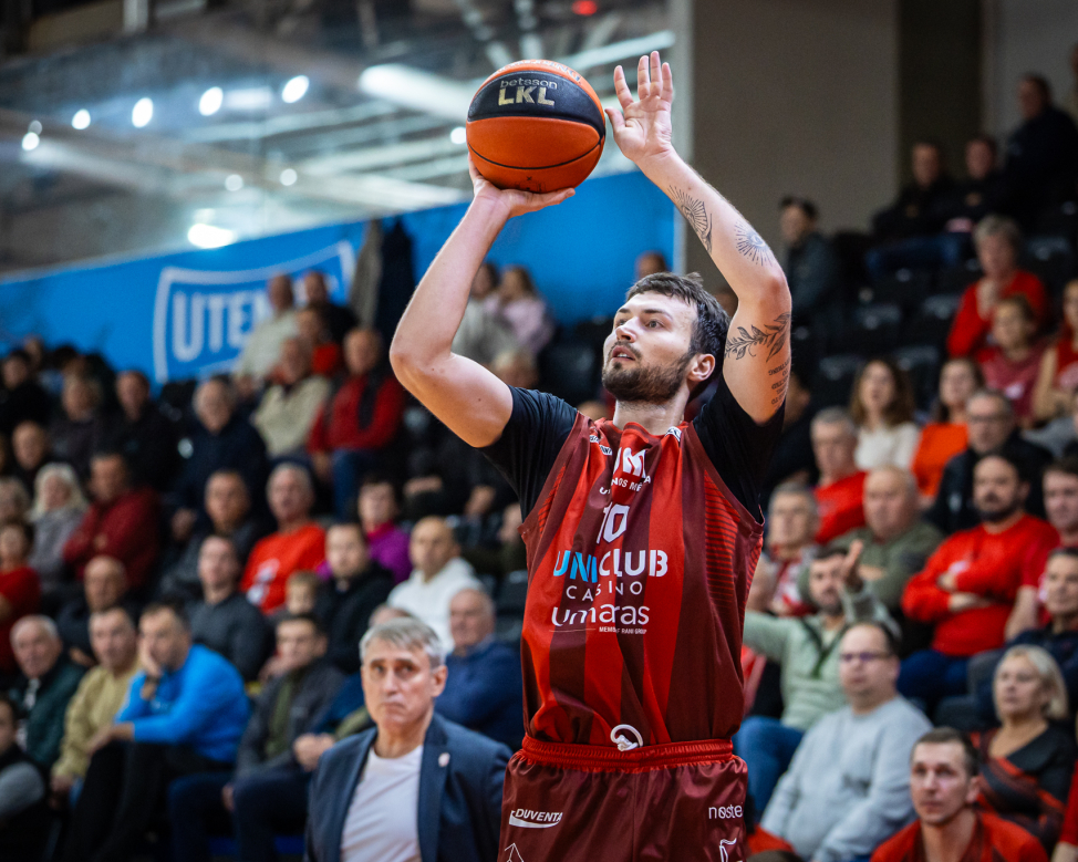 Citadele KMT mače L. Uleckas kėsinosi į asmeninius rekordus, o „Juventus“ išrašė pirmąjį pralaimėjimą S. Babrauskui